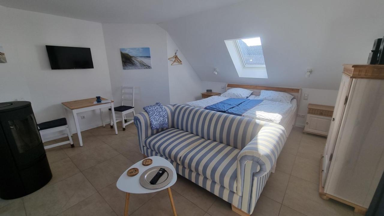 Ferienwohnung Ruegen 1, Alt Reddevitz 108, Insel Ruegen, Mit Kamin Middelhagen Ngoại thất bức ảnh