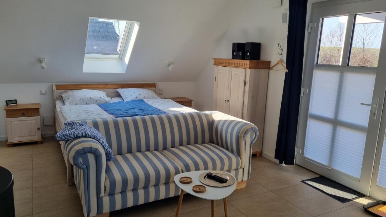 Ferienwohnung Ruegen 1, Alt Reddevitz 108, Insel Ruegen, Mit Kamin Middelhagen Ngoại thất bức ảnh